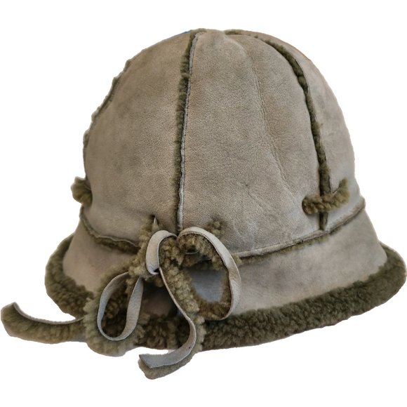 Grevi Lambskin Bucket Hat - Picture 2 of 5